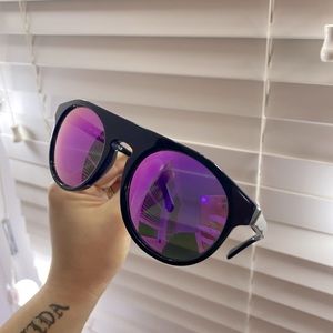 Vibrant purple reflection sunnies.